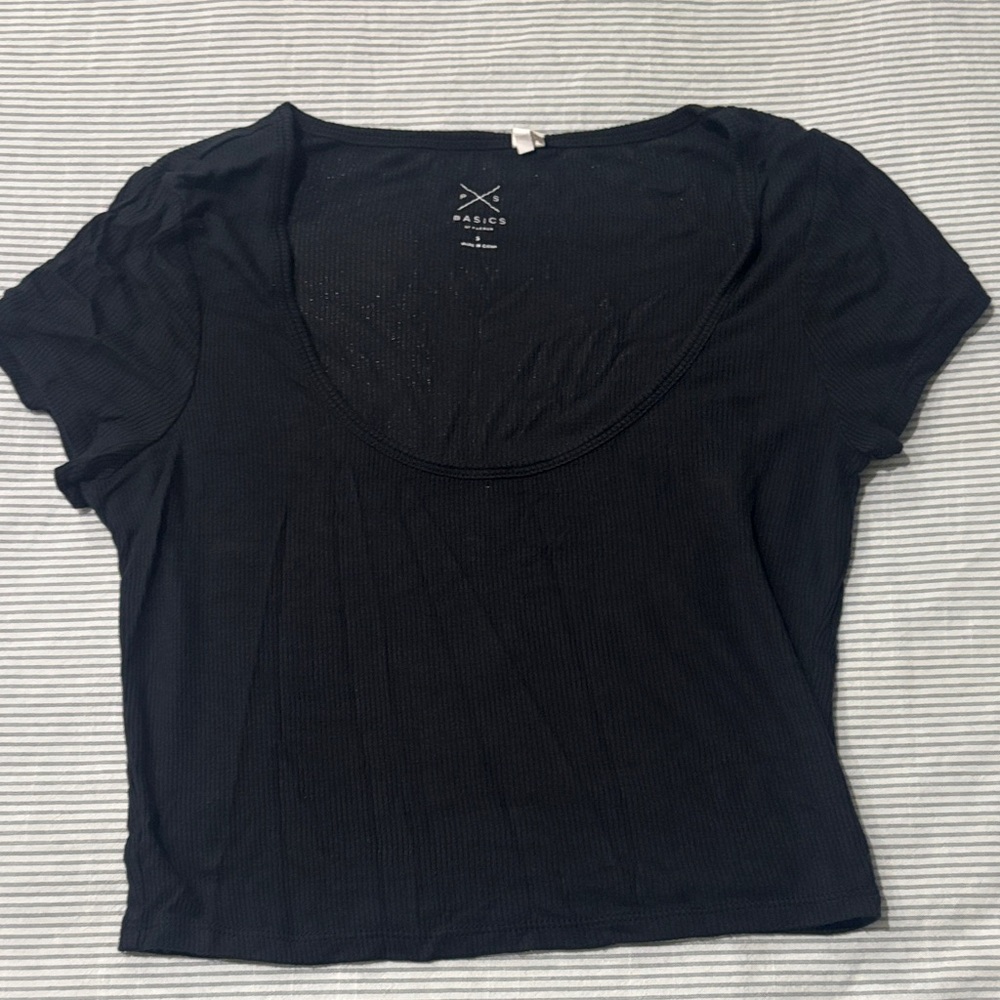 Pacsun black crop top